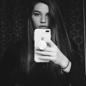 Meet your Posher, Mallory